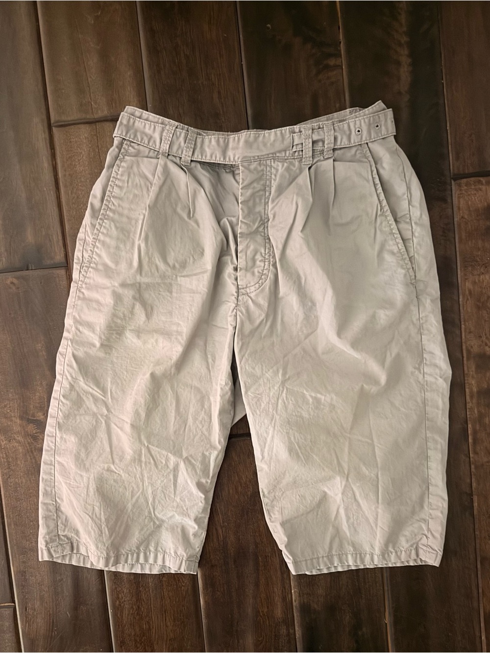 Marc Jacobs gray size 28 men short. Button fly with a strap pull through at wais